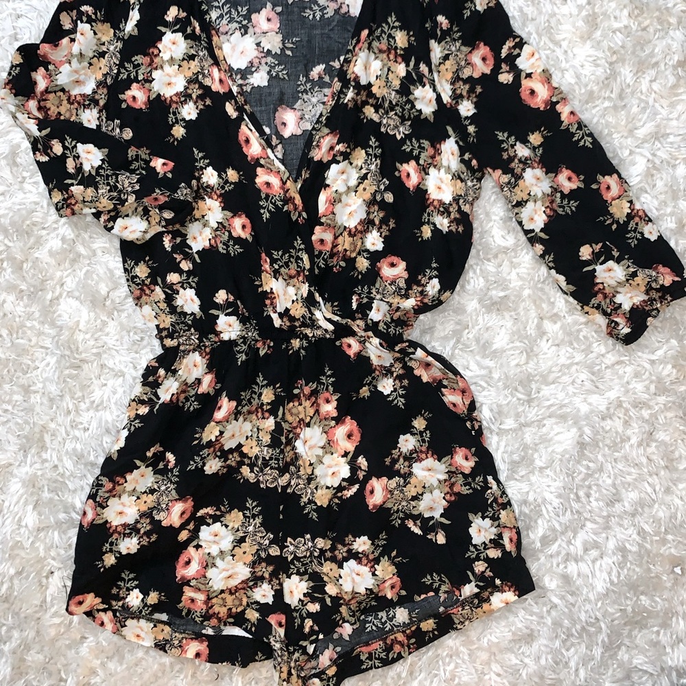 Floral Romper size small